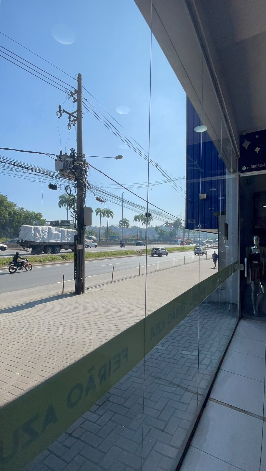 Vitrine limpa, depois do serviço